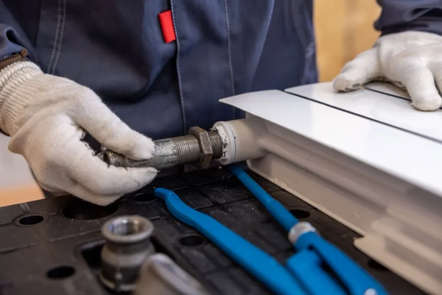 Cursul Autorizat de Instalator Instalații Tehnico-Sanitare și de Gaze – Centrul de Formare Profesională Eurodeal: Oportunitatea Perfectă pentru o Meserie Căutată
